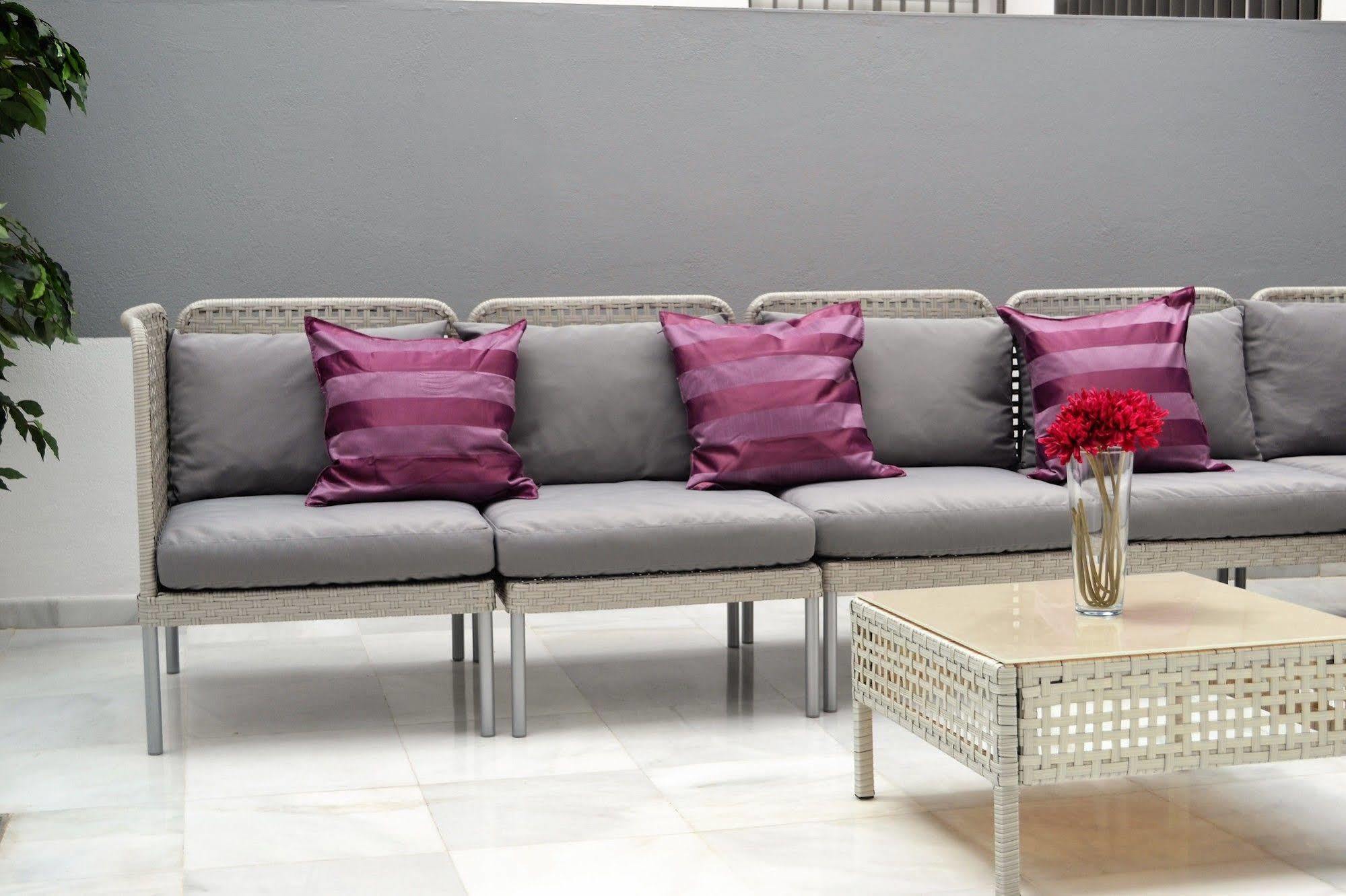 Plaza De La Encarnacion Apartments Севиля Екстериор снимка