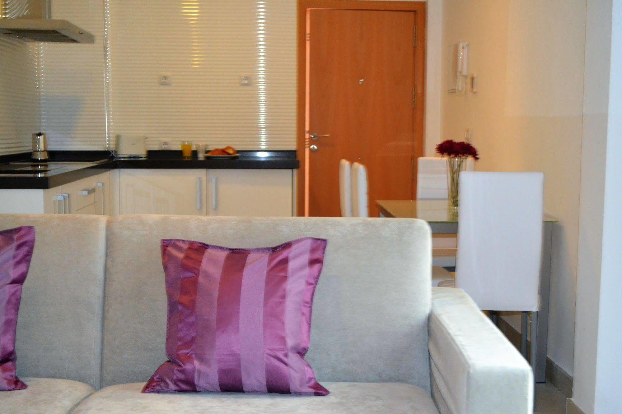 Plaza De La Encarnacion Apartments Севиля Екстериор снимка