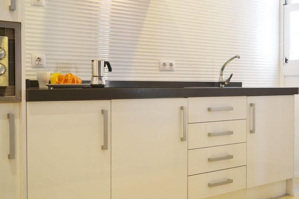 Plaza De La Encarnacion Apartments Севиля Екстериор снимка